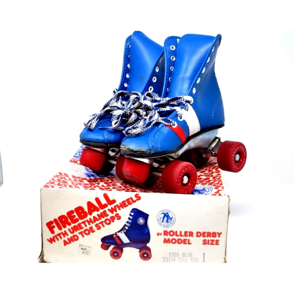 ROLLER DERBY SKATES  Blue OFFICIAL  Fireball Youth Size 1